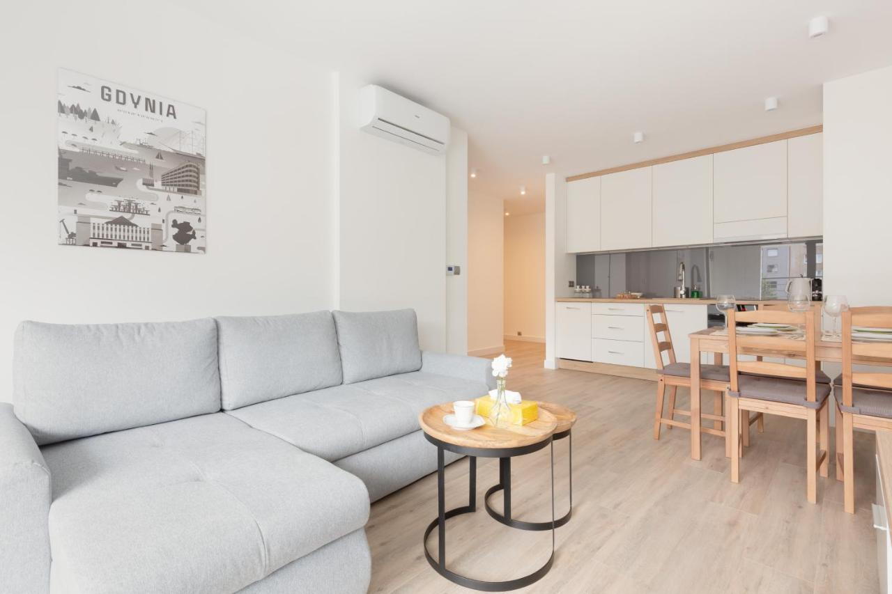 Apartment Awanport Gdynia Zeromskiego By Noclegi Renters Exterior photo